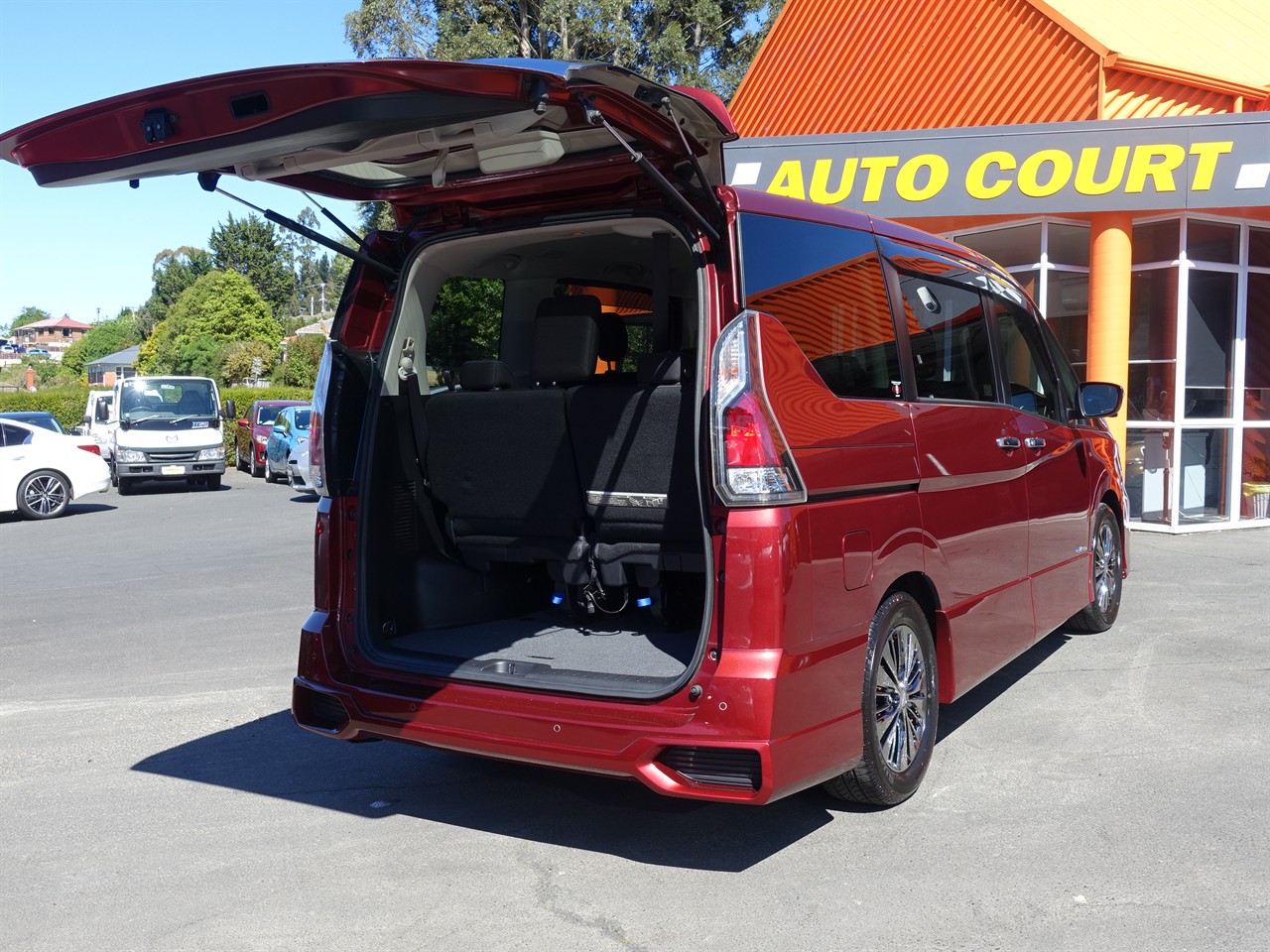 2017 Nissan Serena