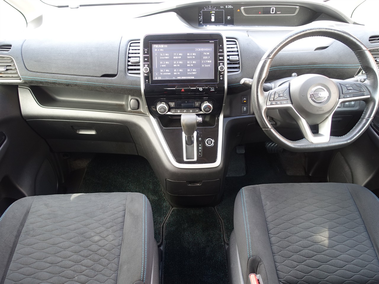2017 Nissan Serena