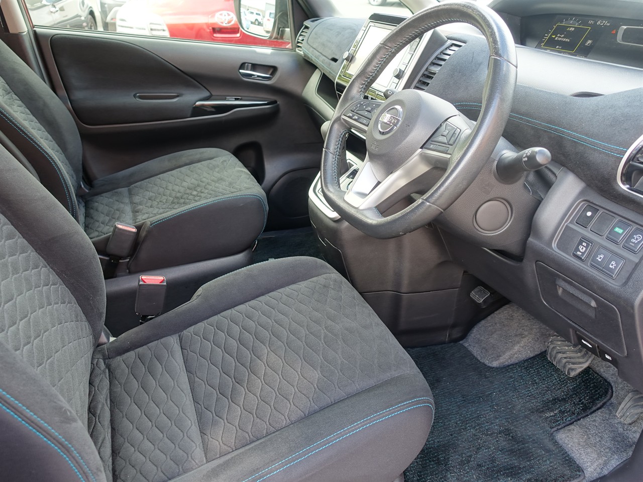 2017 Nissan Serena