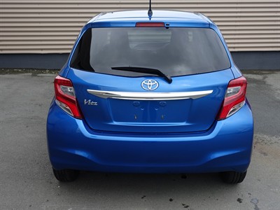 2016 Toyota Vitz - Thumbnail
