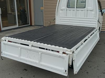 2004 Nissan Vanette - Thumbnail