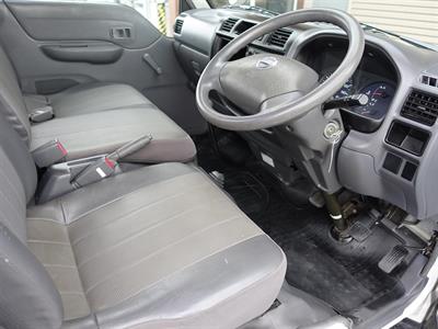 2004 Nissan Vanette - Thumbnail