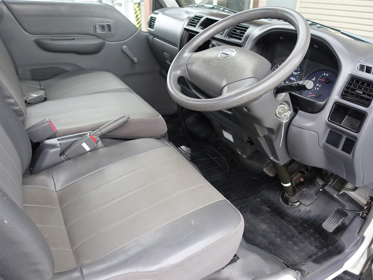 2004 Nissan Vanette