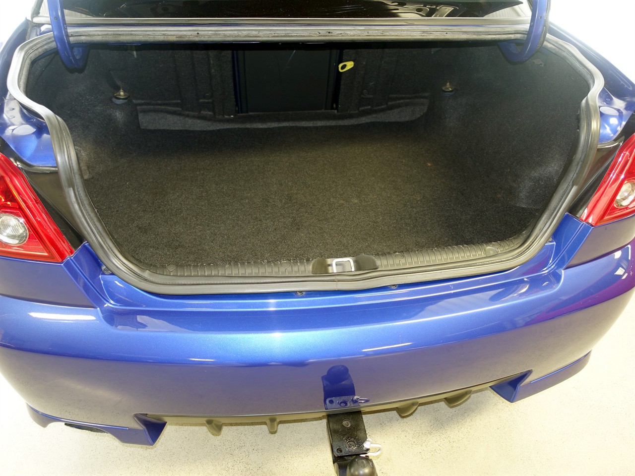 2005 Holden Commodore