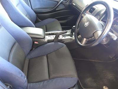 2005 Holden Commodore - Thumbnail