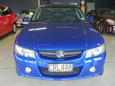 2005 Holden Commodore - Thumbnail