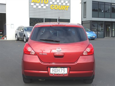 2005 Nissan Tiida - Thumbnail