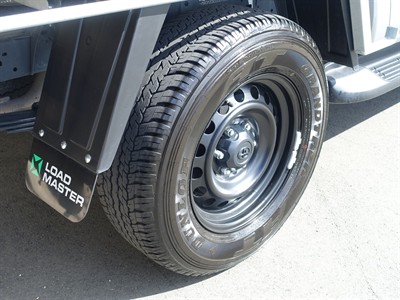 2025 Toyota Hilux - Thumbnail