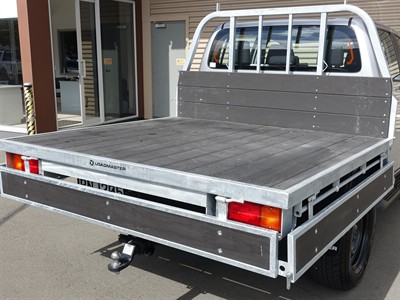 2025 Toyota Hilux - Thumbnail