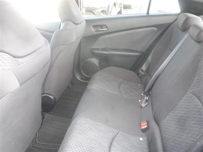 2015 Toyota Prius - Thumbnail
