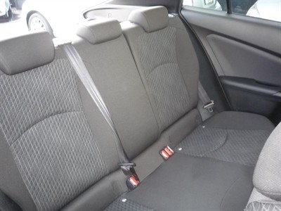 2015 Toyota Prius - Thumbnail