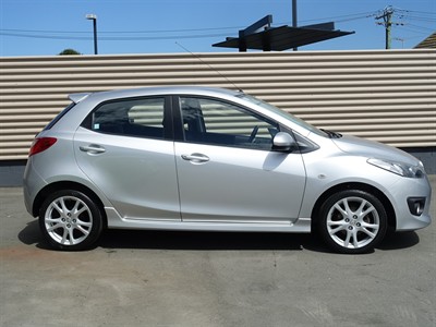 2009 Mazda 2 - Thumbnail