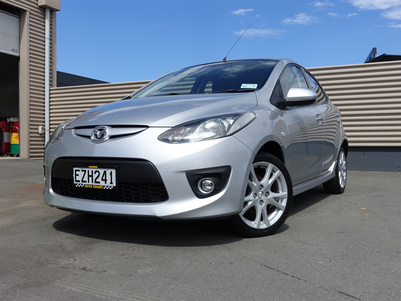 2009 Mazda 2