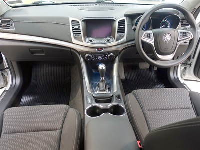 2016 Holden Commodore - Thumbnail