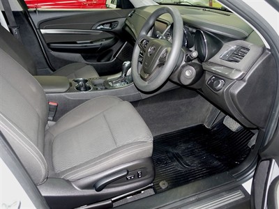 2016 Holden Commodore - Thumbnail