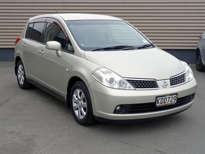 2005 Nissan Tiida - Thumbnail