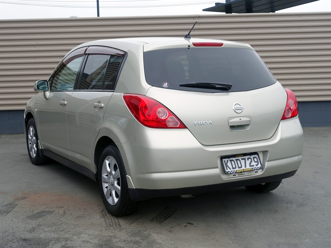 2005 Nissan Tiida