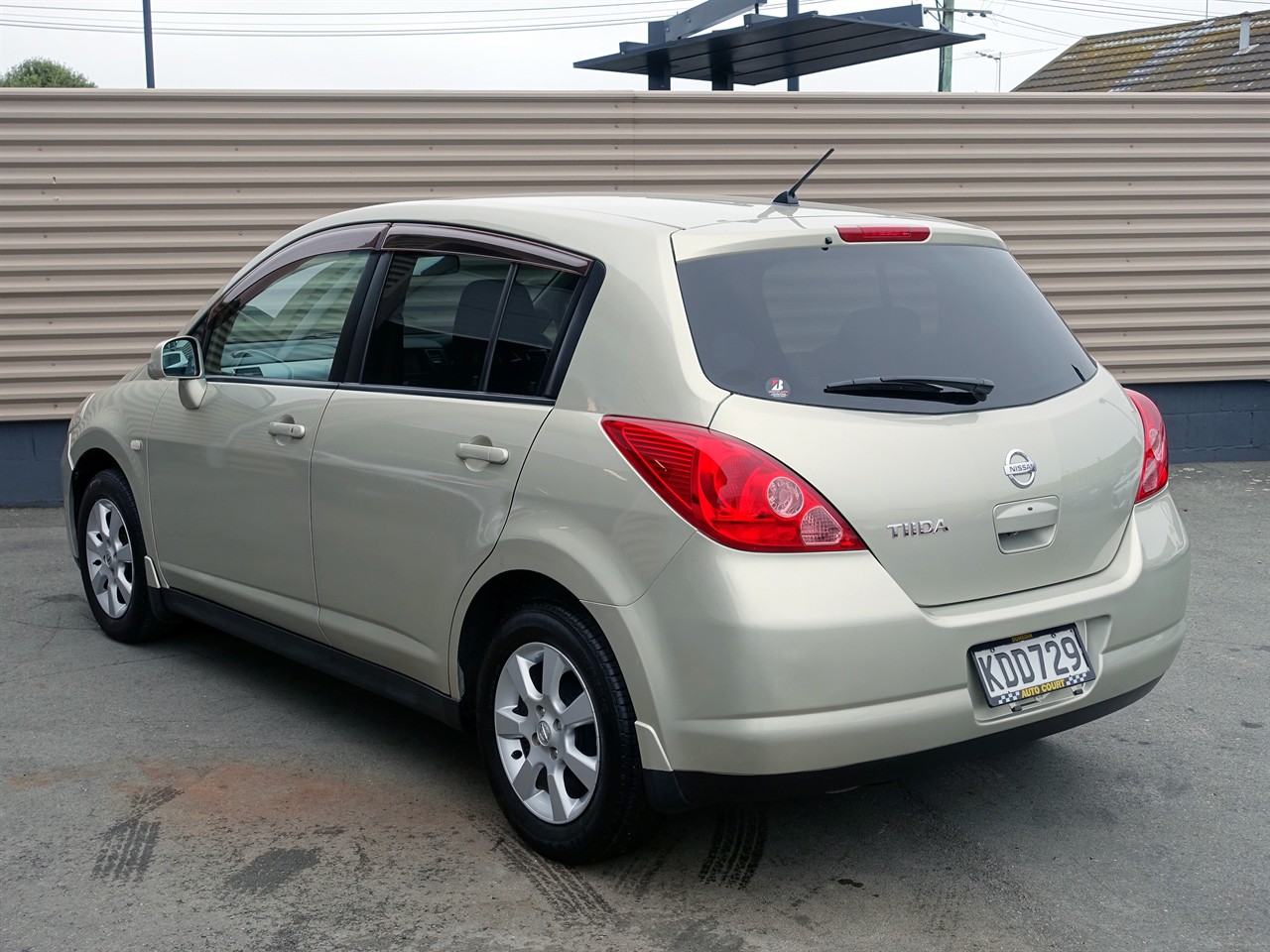 2005 Nissan Tiida
