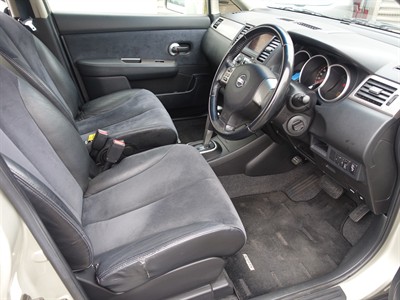 2005 Nissan Tiida - Thumbnail