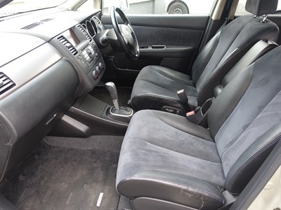 2005 Nissan Tiida - Thumbnail