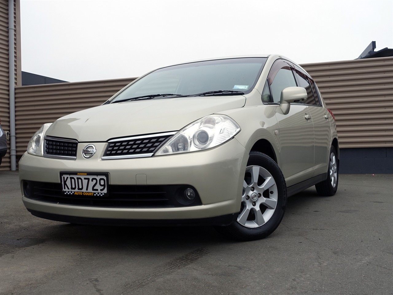 2005 Nissan Tiida