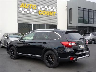 2016 Subaru Outback - Thumbnail