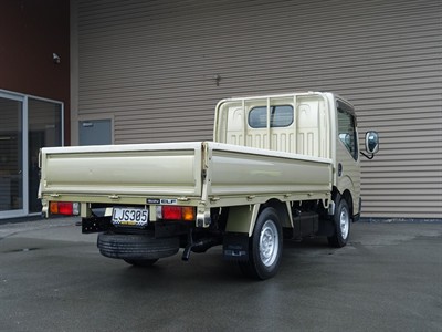 2008 Isuzu Elf - Thumbnail