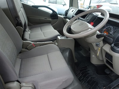 2008 Isuzu Elf - Thumbnail