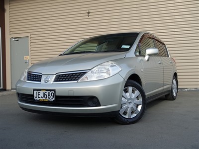 2004 Nissan Tiida - Thumbnail