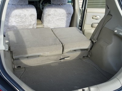 2004 Nissan Tiida - Thumbnail