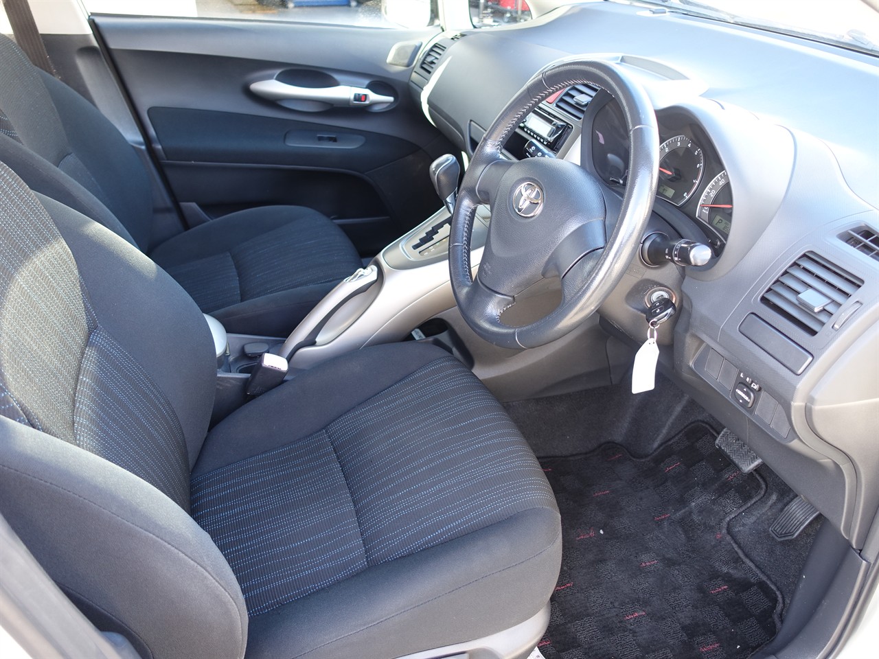 2007 Toyota Auris