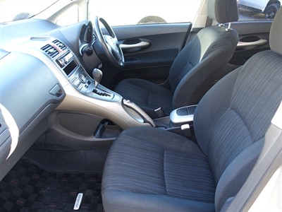 2007 Toyota Auris - Thumbnail