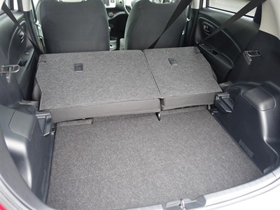 2015 Toyota Vitz - Thumbnail