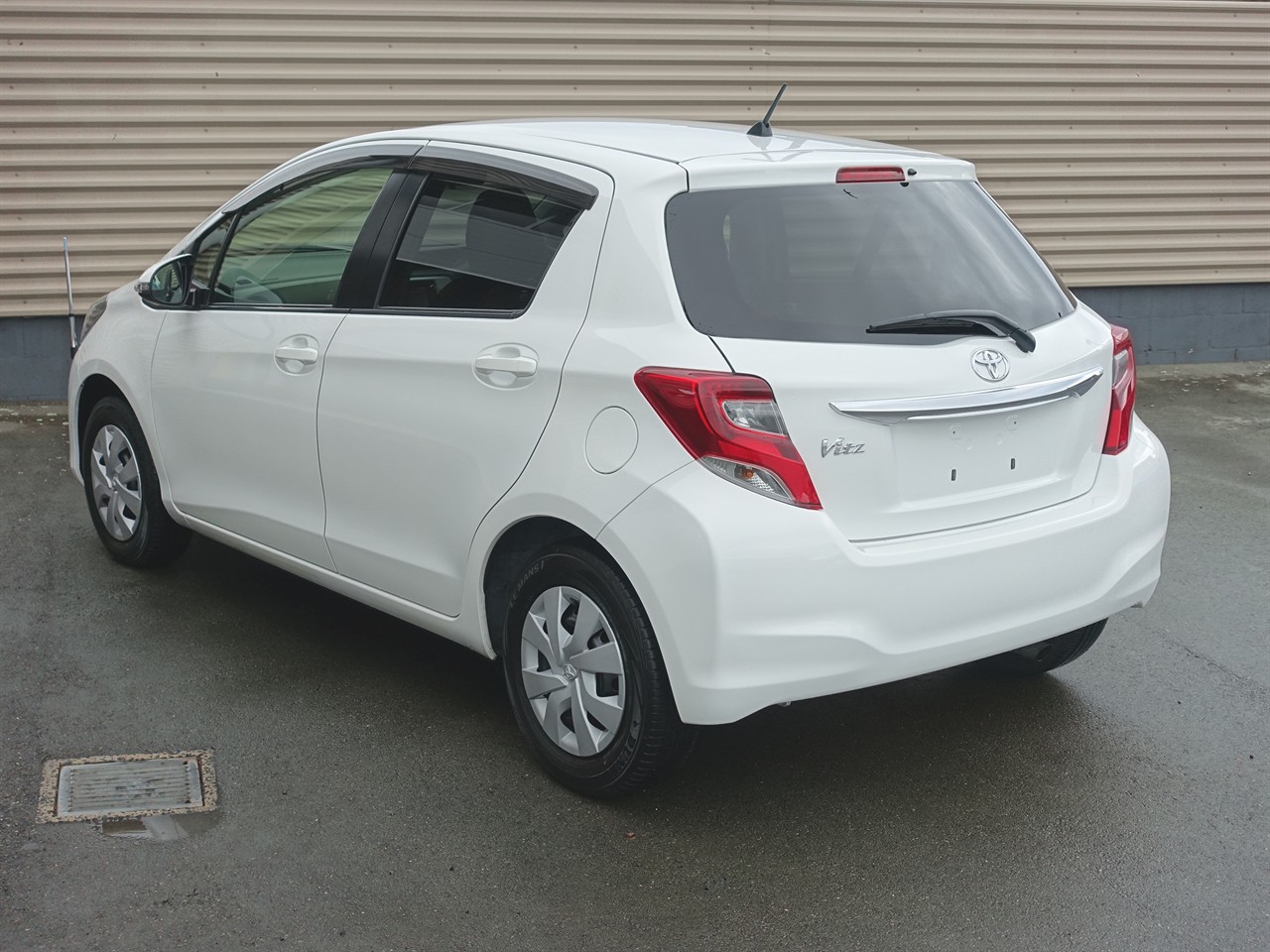2015 Toyota Vitz