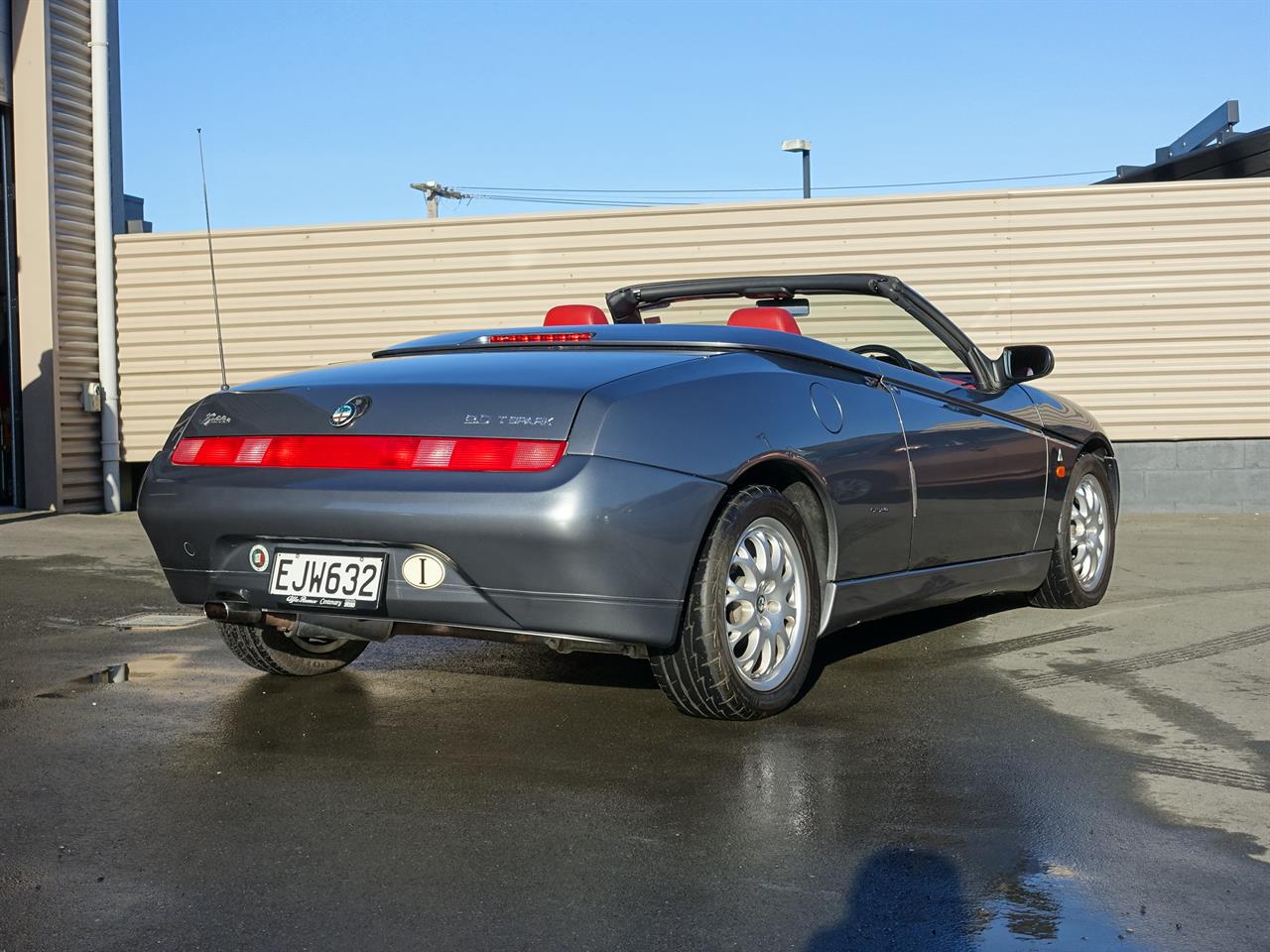 2001 Alfa Romeo Spider