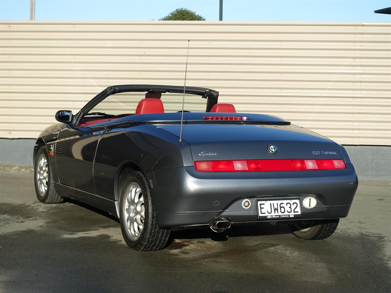 2001 Alfa Romeo Spider