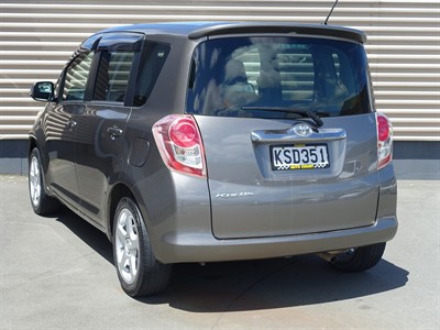 2008 Toyota Ractis - Thumbnail