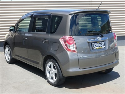 2008 Toyota Ractis - Thumbnail