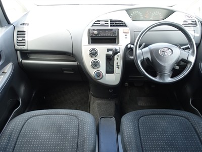 2008 Toyota Ractis - Thumbnail