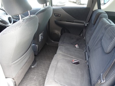 2008 Toyota Ractis - Thumbnail