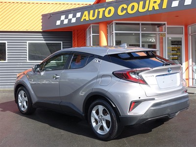 2018 Toyota C-HR - Thumbnail