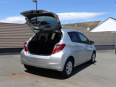 2016 Toyota Vitz - Thumbnail