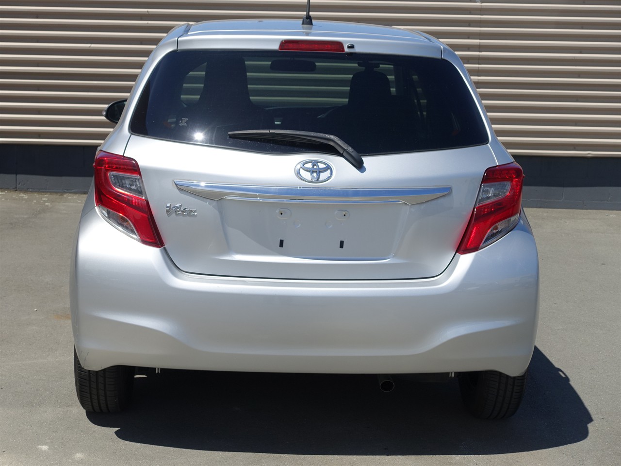 2016 Toyota Vitz