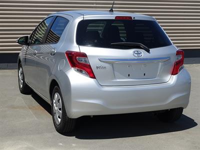 2016 Toyota Vitz - Thumbnail