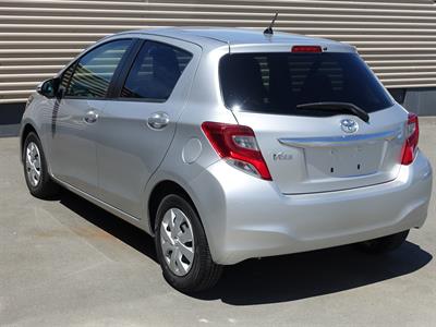 2016 Toyota Vitz - Thumbnail