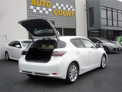 2013 Lexus CT200h - Thumbnail