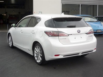 2013 Lexus CT200h - Thumbnail