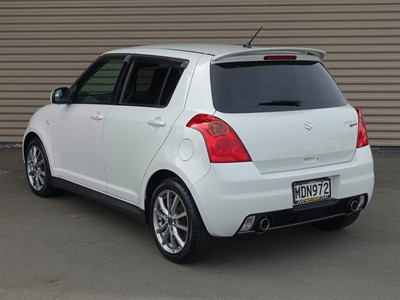 2006 Suzuki Swift - Thumbnail