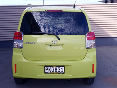 2013 Toyota Spade - Thumbnail