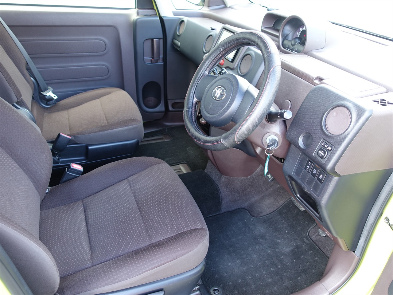 2013 Toyota Spade